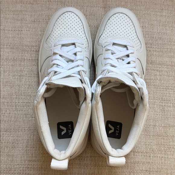 Veja V-15 Mid Top Sneaker women’s Leather - Picture 9 of 16